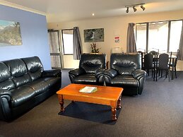 Haast River Motels & Holiday Park
