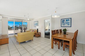 Elouera Tower Beachfront Apartments