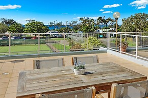 Elouera Tower Beachfront Apartments