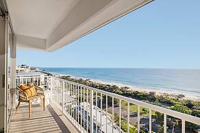 Elouera Tower Beachfront Apartments