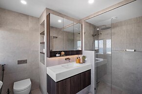 Elouera Tower Beachfront Apartments