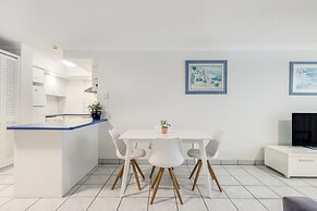 Elouera Tower Beachfront Apartments