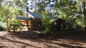 Beedelup House Cottages
