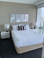 Silvershore Apartments on the Broadwater