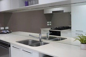 Silvershore Apartments on the Broadwater