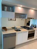 Silvershore Apartments on the Broadwater
