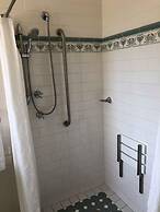 Young Federation Motor Inn