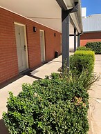 Young Federation Motor Inn