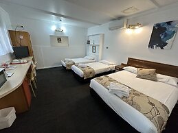 Charlton Motel - Victoria