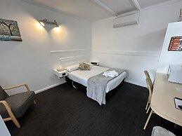 Charlton Motel - Victoria