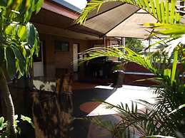 Lancaster Court Motel