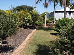 Lancaster Court Motel