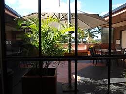 Lancaster Court Motel