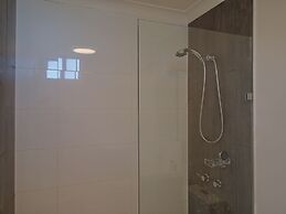 Dungowan Waterfront Apartments