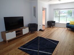 Dungowan Waterfront Apartments