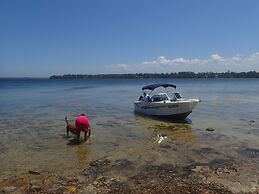 Dungowan Waterfront Apartments