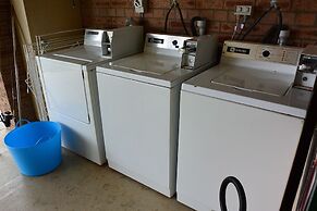 Dungowan Waterfront Apartments