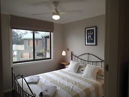 Dungowan Waterfront Apartments