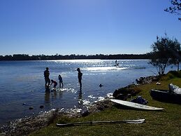 Dungowan Waterfront Apartments