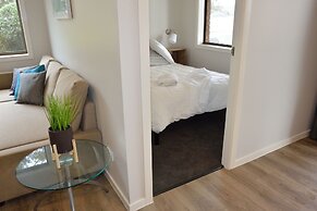 Dungowan Waterfront Apartments