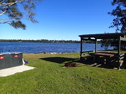 Dungowan Waterfront Apartments