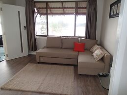 Dungowan Waterfront Apartments