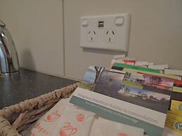 Dungowan Waterfront Apartments