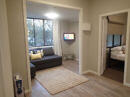 Dungowan Waterfront Apartments