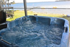 Dungowan Waterfront Apartments