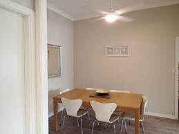 Dungowan Waterfront Apartments