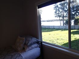 Dungowan Waterfront Apartments