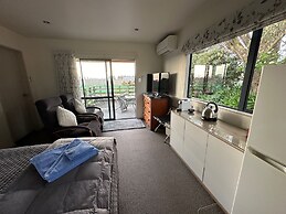Bluebell Lodge And Cottage
