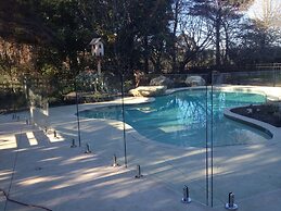 Bluebell Lodge And Cottage