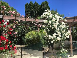 Bluebell Lodge And Cottage