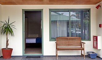 Barringtons Motor Lodge