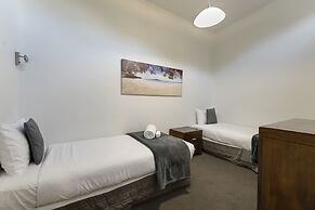 Abba Court Motel & Apartments