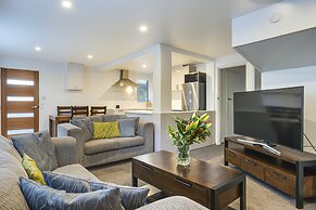 Abba Court Motel & Apartments