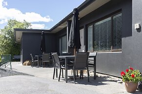 Abba Court Motel & Apartments