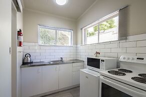 Abba Court Motel & Apartments