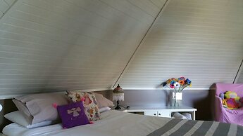 Casablanca Enchanted Cottage - Adults Only