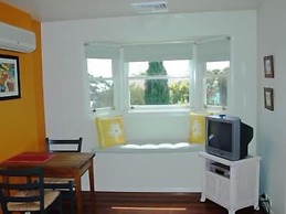 Casablanca Enchanted Cottage - Adults Only