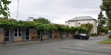 Travelway Motel