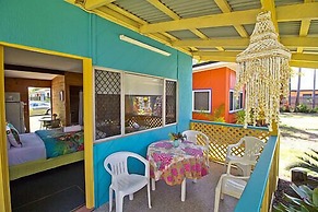 Bargara Gardens Motel & Holiday Villas