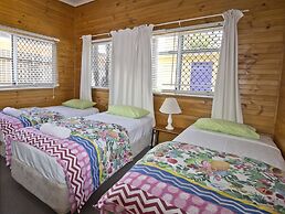 Bargara Gardens Motel & Holiday Villas