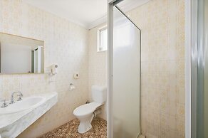 Garden City Motor Inn