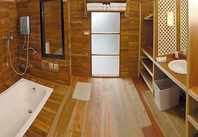 Boutique Raft Resort