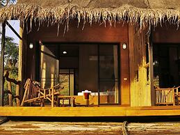 Boutique Raft Resort