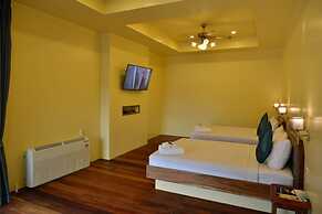 Boutique Raft Resort