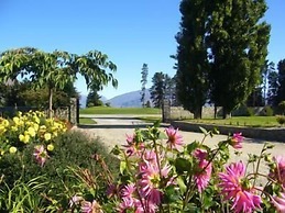 Golf Course Road Chalets