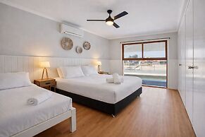 Saltwater Villas